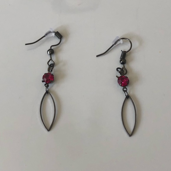 Jeweled Necklace Set - Picture 4 of 4